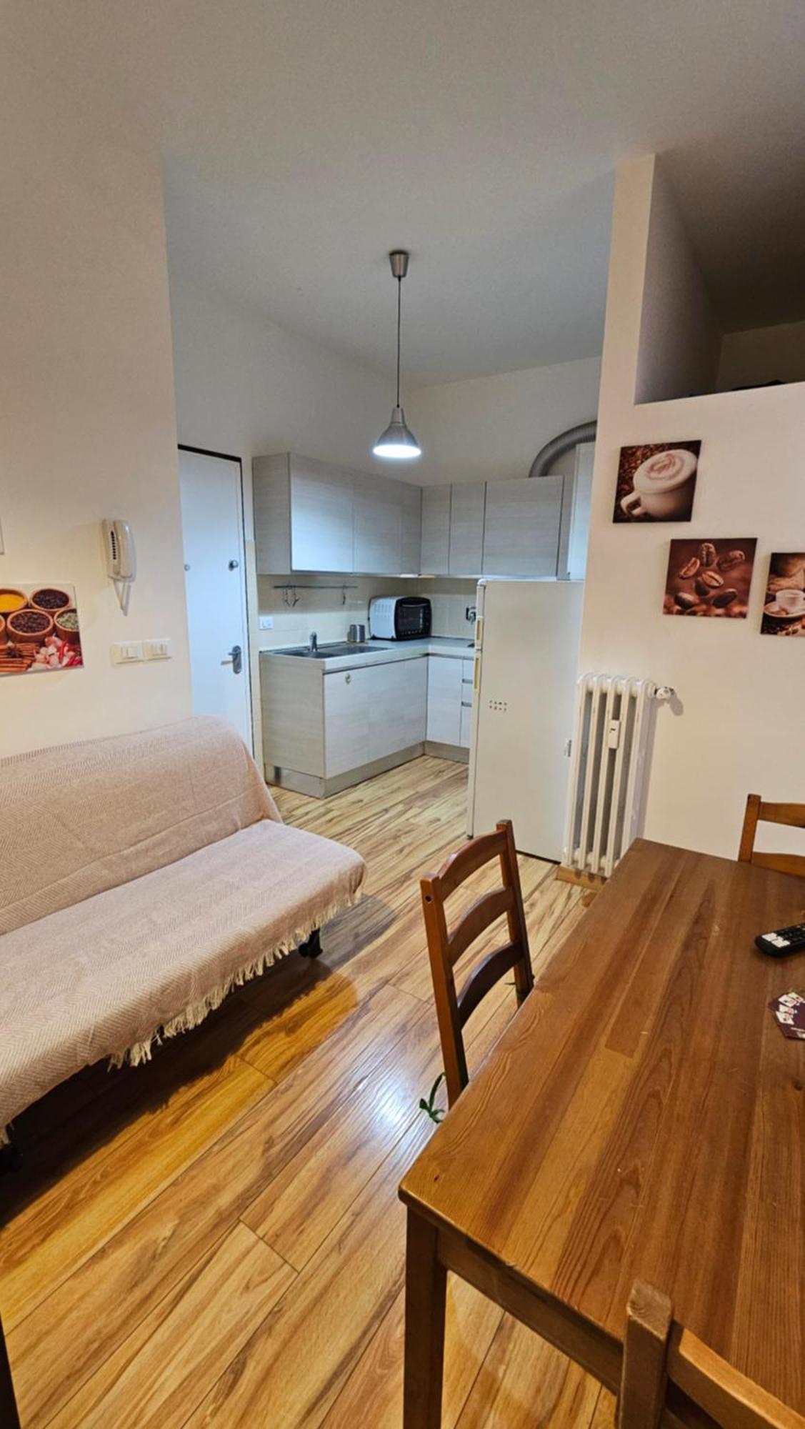 Residenza Ugo Bassi Apartment Bologna Luaran gambar