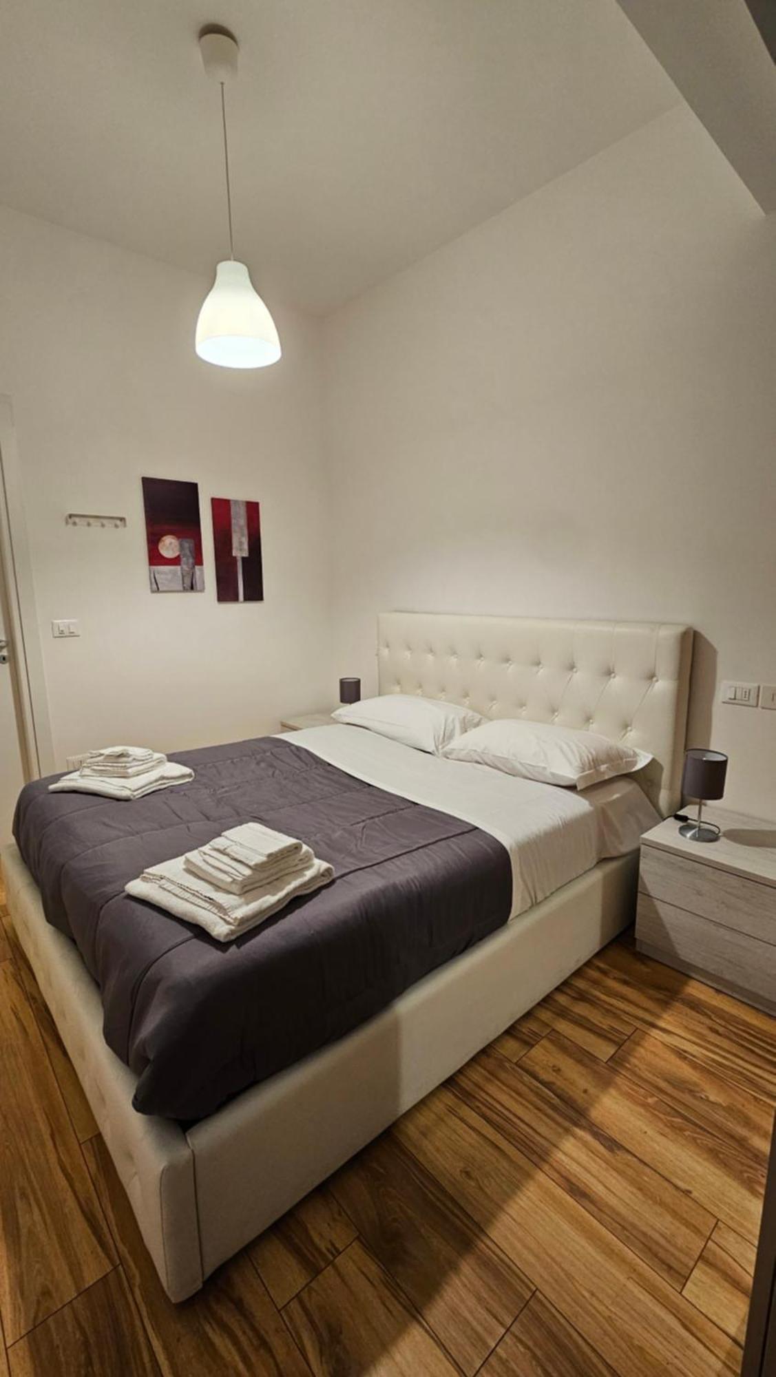 Residenza Ugo Bassi Apartment Bologna Luaran gambar
