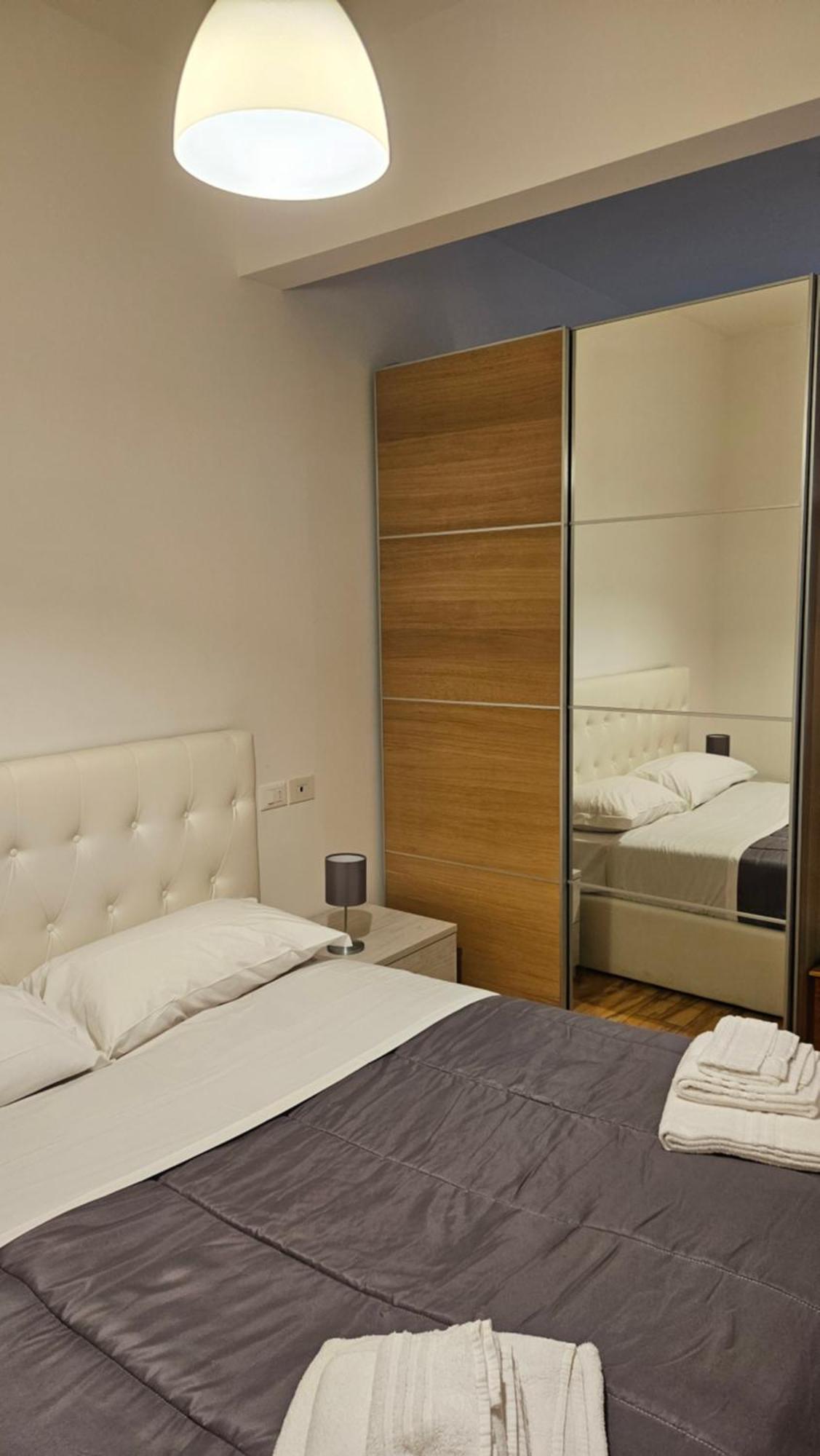 Residenza Ugo Bassi Apartment Bologna Luaran gambar
