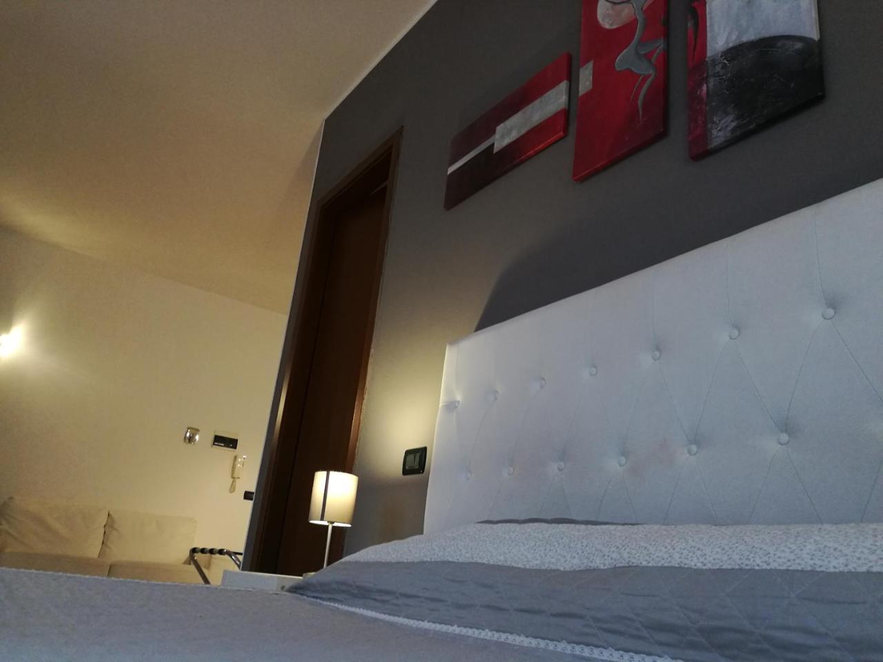 Residenza Ugo Bassi Apartment Bologna Luaran gambar