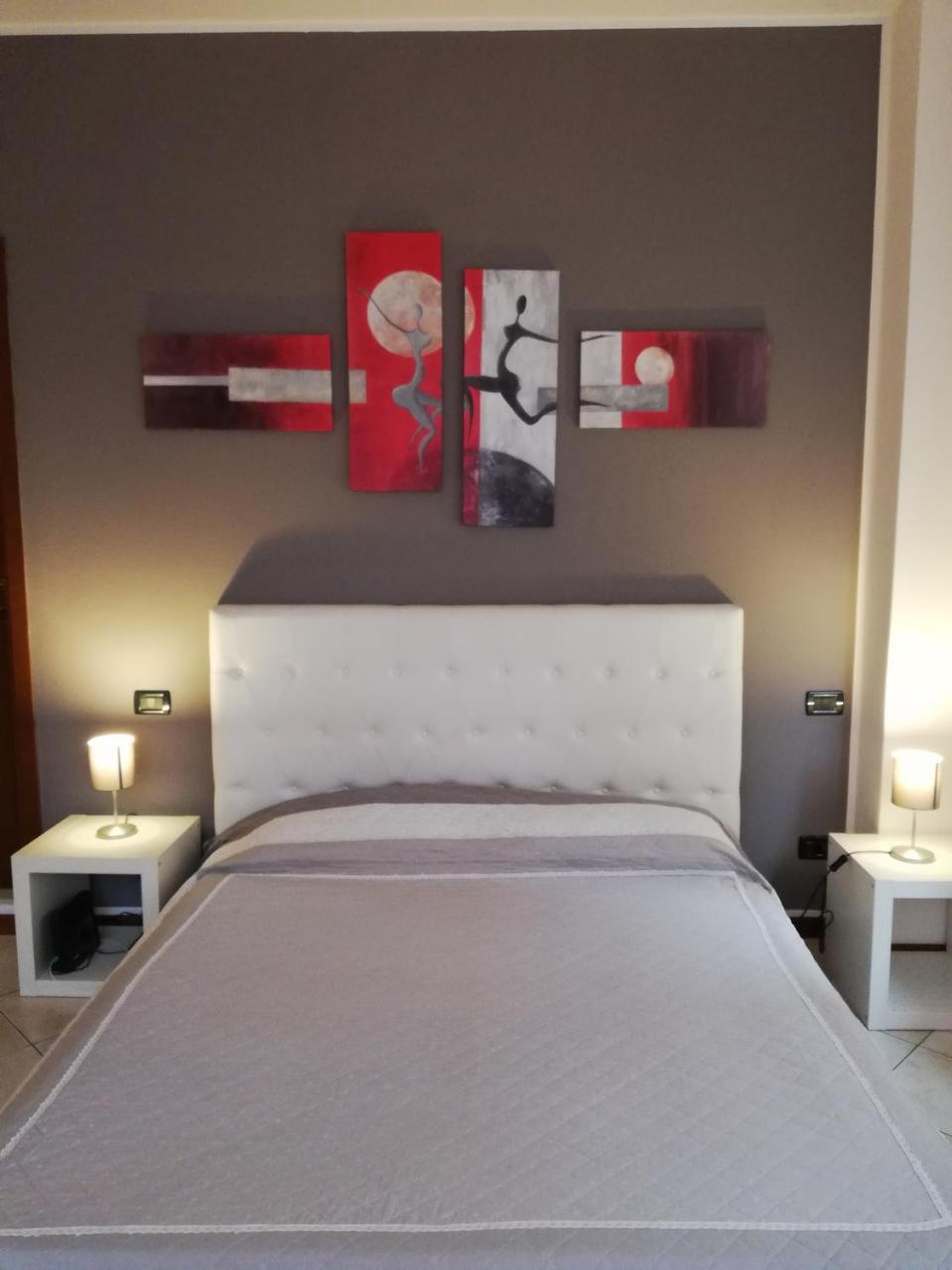 Residenza Ugo Bassi Apartment Bologna Luaran gambar