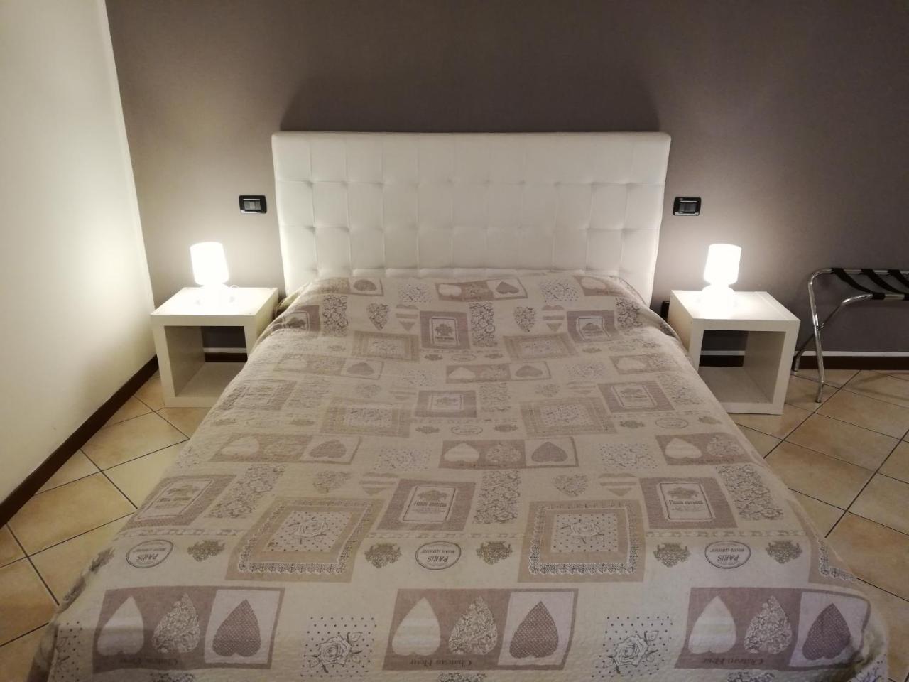 Residenza Ugo Bassi Apartment Bologna Luaran gambar
