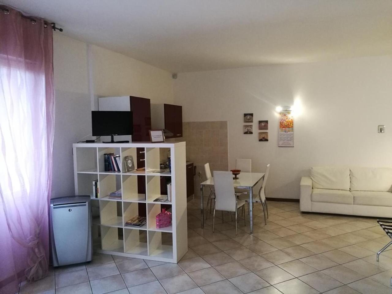 Residenza Ugo Bassi Apartment Bologna Luaran gambar