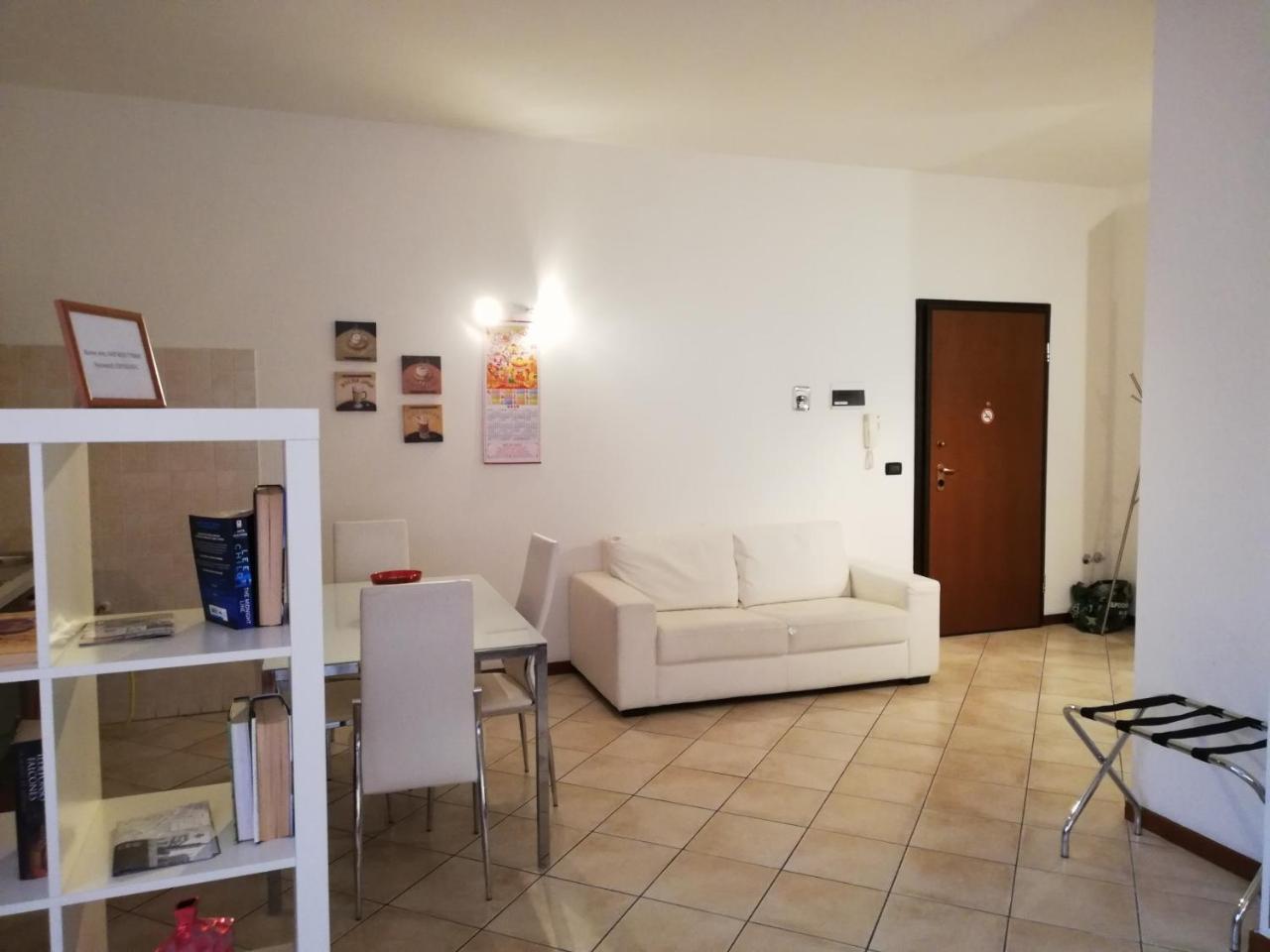 Residenza Ugo Bassi Apartment Bologna Luaran gambar
