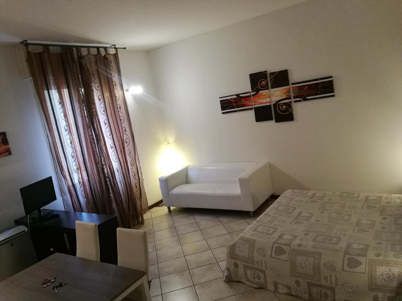 Residenza Ugo Bassi Apartment Bologna Luaran gambar